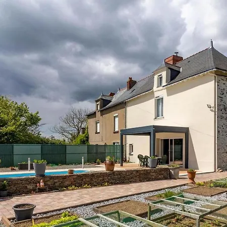 Le Jardin De Gobelyne Bed & Breakfast